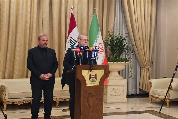 لاریجانی: جریان‌های مقاومت نیازمند قیم نیستند