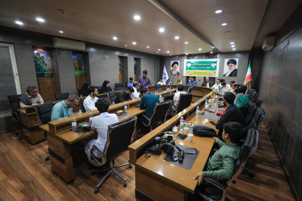 نشست صمیمی شهردار بندر چابهار با اصحاب رسانه برگزار شد