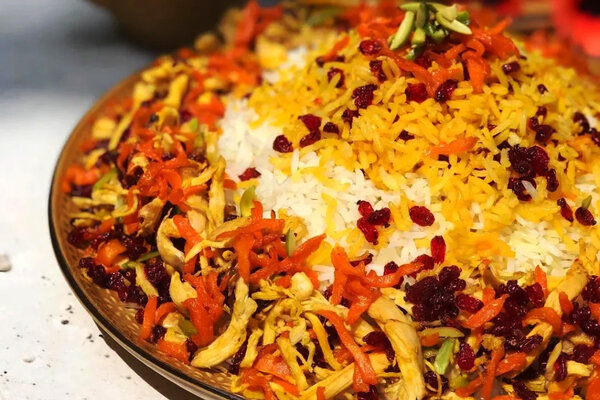 آموزش آشپزی / طرز تهیه شیرین پلو با مرغ ریش ریش و رژیمی