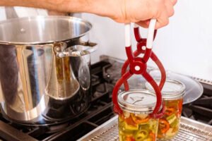 آموزش آشپزی / طرز تهیه ترشی فلفل ؛ یک چاشنی خاص مناسب انواع غذاها