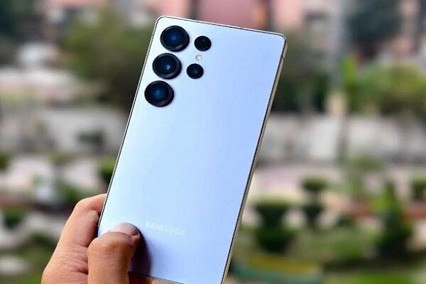 قیمت روز گوشی سامسونگ و آیفون دوشنبه ۱۷ شهریور ۱۴۰۴