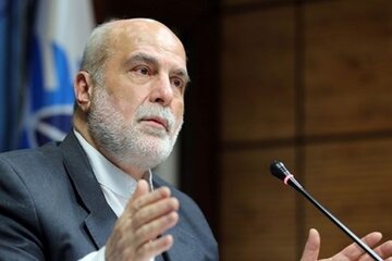 قطار دانشگاه پس از شهادت دکتر طهرانچی به حرکت در ریل خود ادامه داد/ تمام نقطه‌نظرات دانشگاه آزاد در سند جامع علمی کشور گنجانده شد