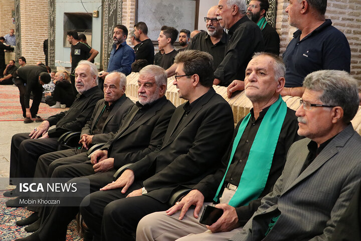 برگزاری آیین باشکوه اربعین حسینی در مسجد جامع کبیر یزد با حضور مسئولان و هیئت‌های مذهبی