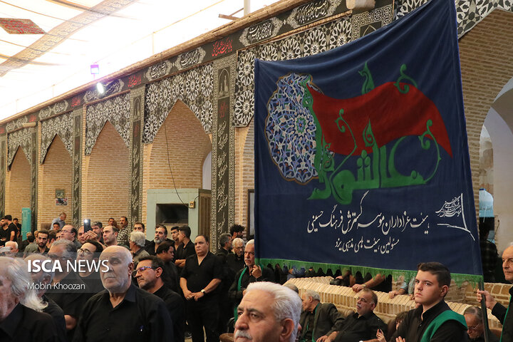 برگزاری آیین باشکوه اربعین حسینی در مسجد جامع کبیر یزد با حضور مسئولان و هیئت‌های مذهبی