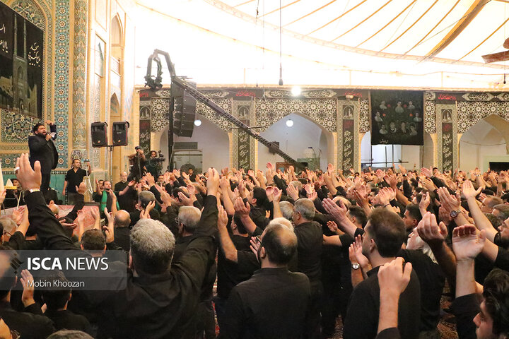 برگزاری آیین باشکوه اربعین حسینی در مسجد جامع کبیر یزد با حضور مسئولان و هیئت‌های مذهبی