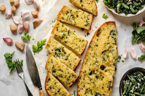 آموزش آشپزی / طرز تهیه نان سیر خانگی با کره و سیر تازه