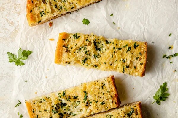 آموزش آشپزی / طرز تهیه نان سیر خانگی با کره و سیر تازه