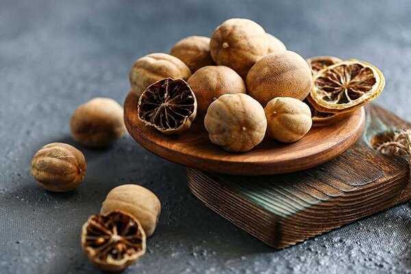چرا پوست و دانه‌های تلخ لیموعمانی مفیدند؟ 