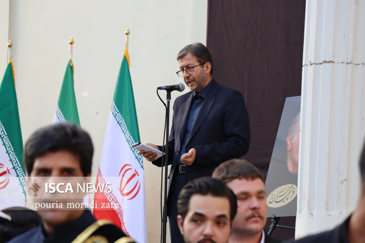 تشییع پیکر استاد فرشچیان