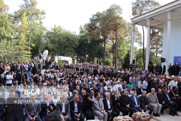 تشییع پیکر استاد فرشچیان