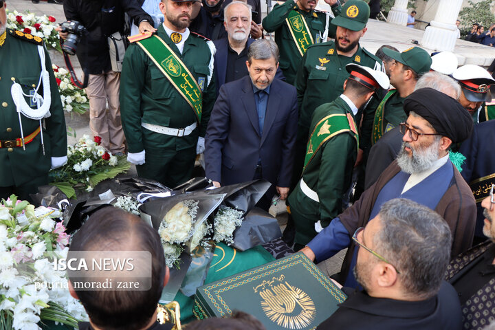 تشییع پیکر استاد فرشچیان