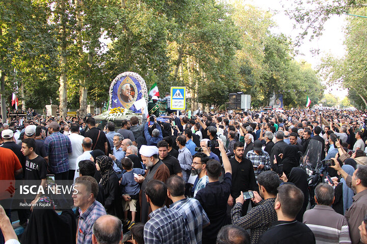 مراسم تدفین استاد فرشچیان