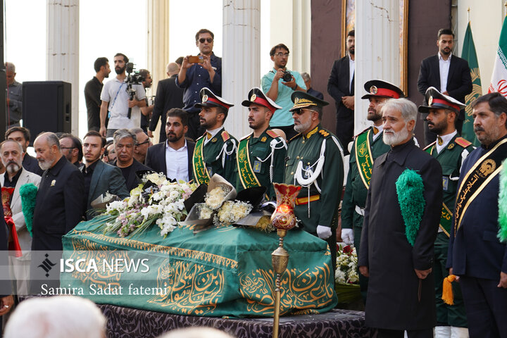 مراسم تدفین استاد فرشچیان