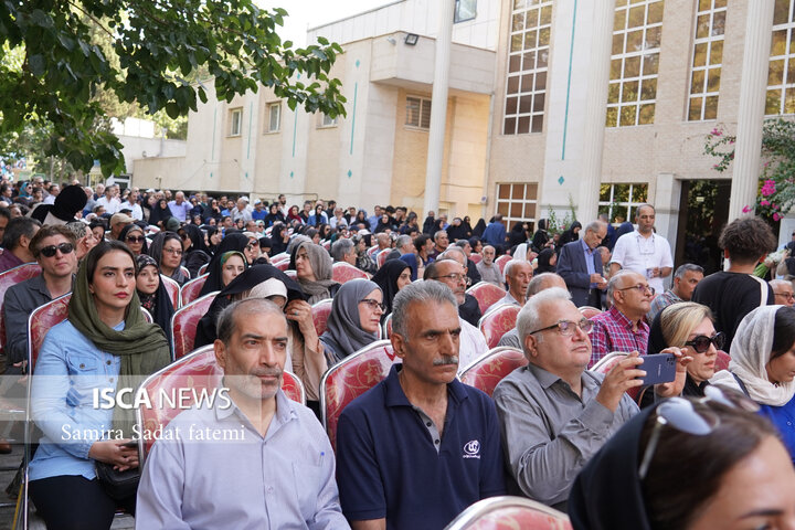 مراسم تدفین استاد فرشچیان