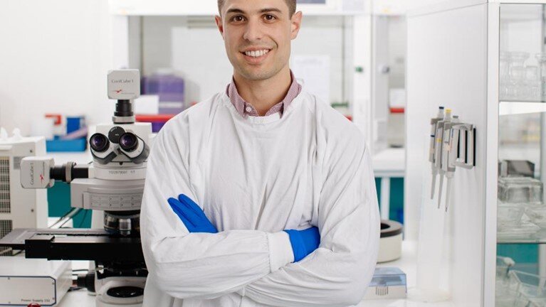 Title: یک انتخاب مهم برای کسانی که به دنبال تحصیل در رشتههای علوم سلامت هستند