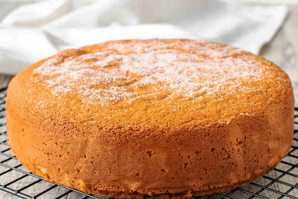 آموزش شیرینی پزی / طرز تهیه کیک با آرد برنج بدون شیر و ماست مناسب افراد حساس به گلوتن