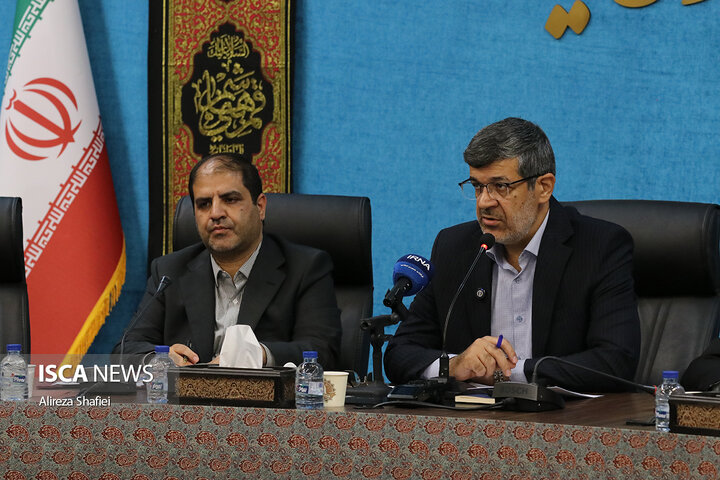 نشست خبری اصحاب رسانه با استاندار یزد به مناسبت هفته دولت