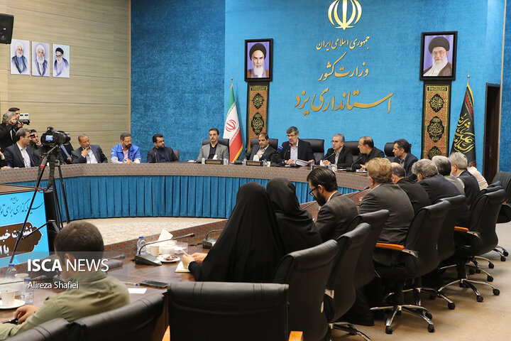 نشست خبری اصحاب رسانه با استاندار یزد به مناسبت هفته دولت