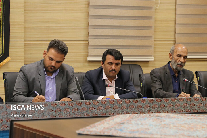 نشست خبری اصحاب رسانه با استاندار یزد به مناسبت هفته دولت