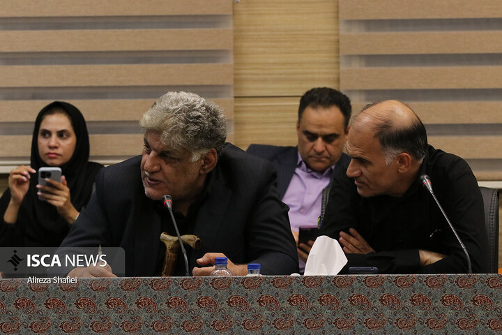 نشست خبری اصحاب رسانه با استاندار یزد به مناسبت هفته دولت