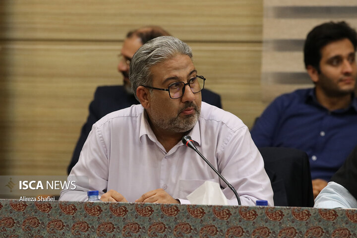 نشست خبری اصحاب رسانه با استاندار یزد به مناسبت هفته دولت