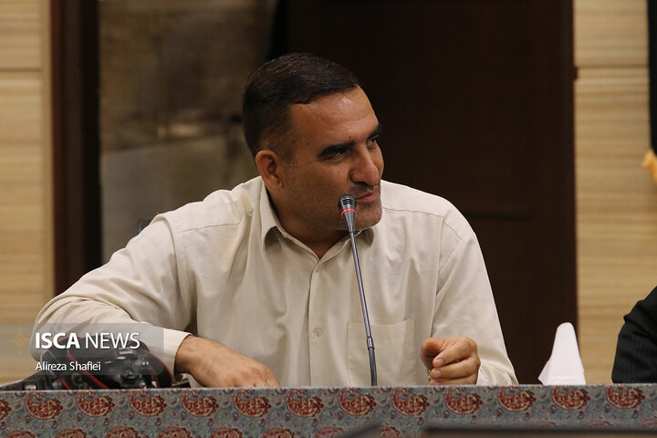 نشست خبری اصحاب رسانه با استاندار یزد به مناسبت هفته دولت