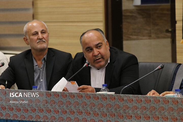 نشست خبری اصحاب رسانه با استاندار یزد به مناسبت هفته دولت