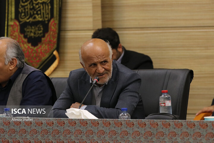 نشست خبری اصحاب رسانه با استاندار یزد به مناسبت هفته دولت