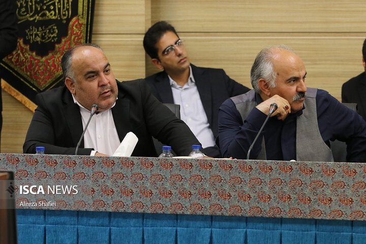 نشست خبری اصحاب رسانه با استاندار یزد به مناسبت هفته دولت