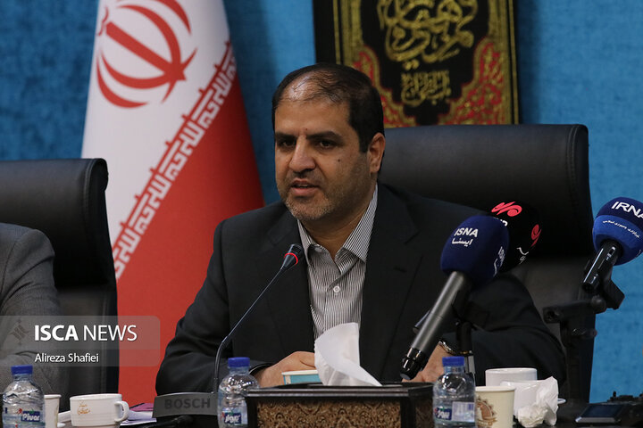 نشست خبری اصحاب رسانه با استاندار یزد به مناسبت هفته دولت