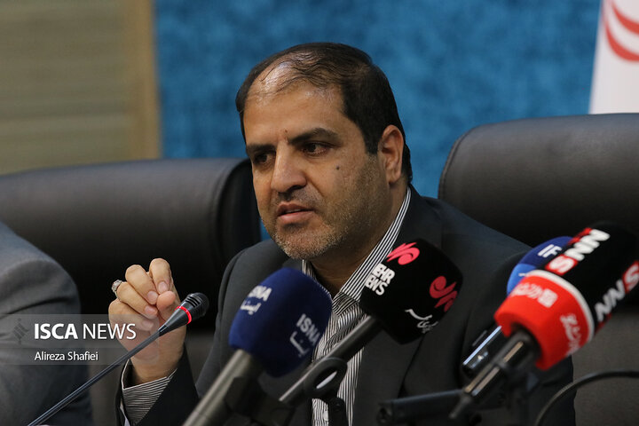 نشست خبری اصحاب رسانه با استاندار یزد به مناسبت هفته دولت