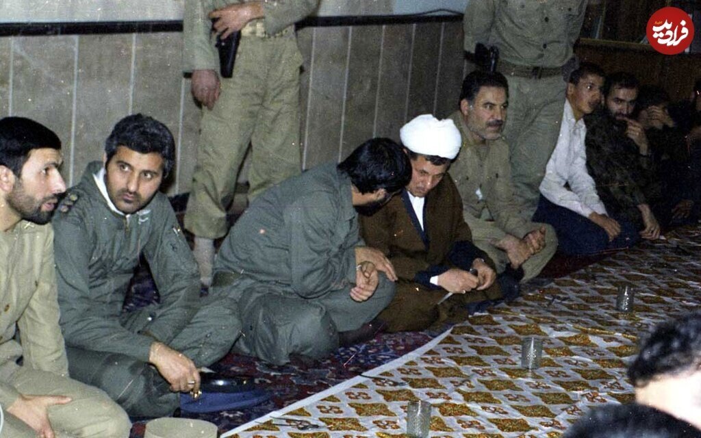 صیاد شیرازی در کنار رفسنجانی و محسن رضایی سر سفره ناهار + عکس