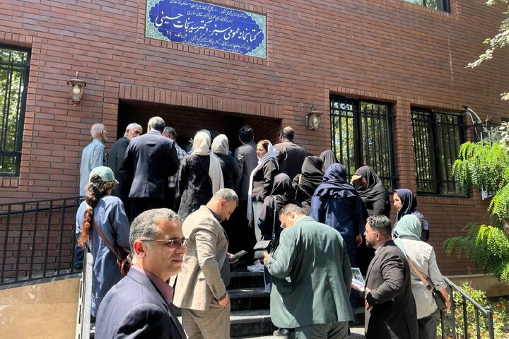 نخستین کتابخانه مجهز به پنل خورشیدی کشور در ساری افتتاح شد