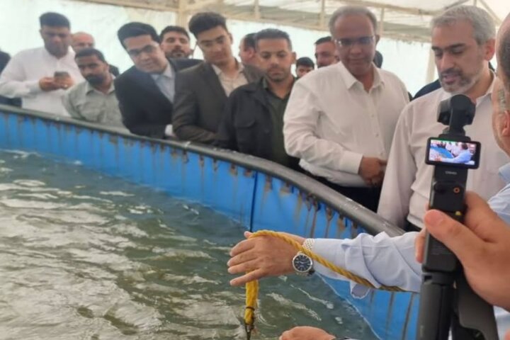 بازدید وزیر اقتصاد از بزرگ‌ترین مجتمع کشاورزی و شیلاتی سیستان و بلوچستان