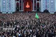روز شهادت امام رضا(ع) با نوای چهارپایه خوانی در حرم مطهر
