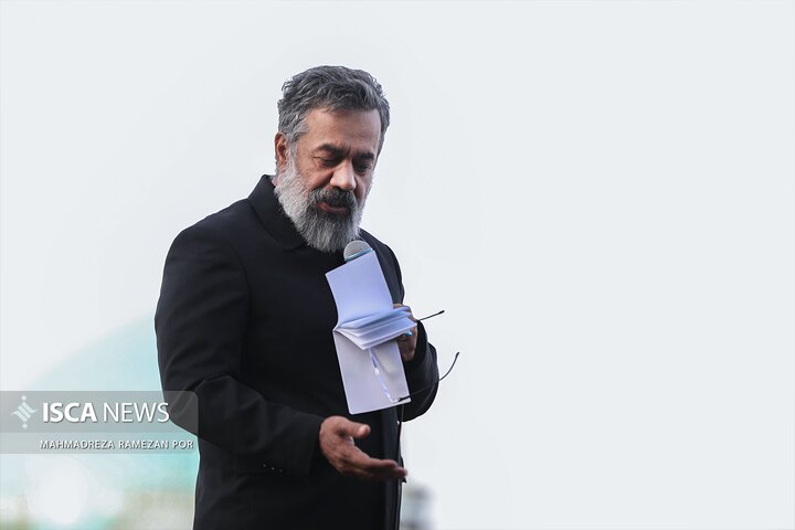 چهارپایه خوانی حرم مطهر رضوی