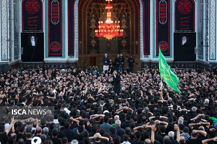 چهارپایه خوانی حرم مطهر رضوی