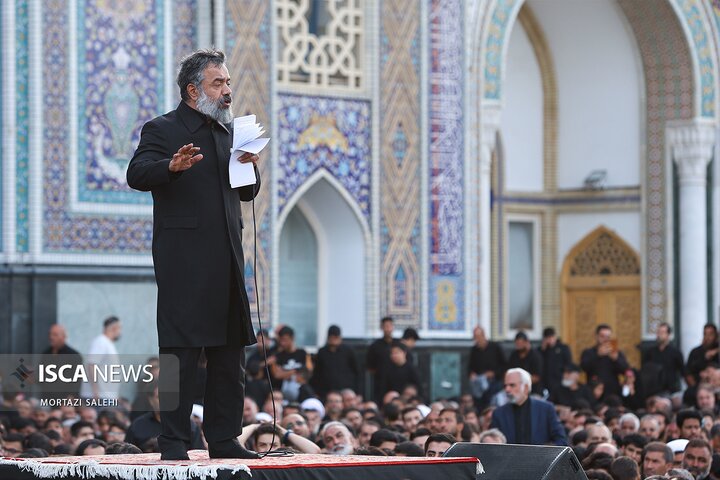 چهارپایه خوانی حرم مطهر رضوی