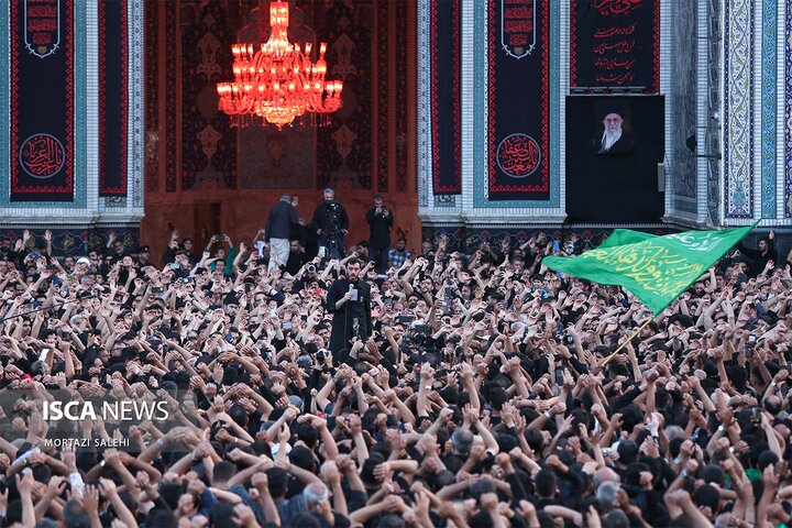 چهارپایه خوانی حرم مطهر رضوی