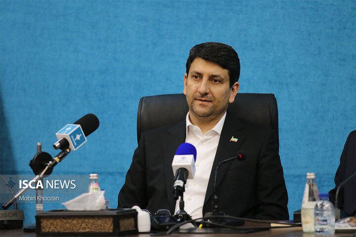 وزیر ارتباطات در نشست با فعالان فاوا یزد