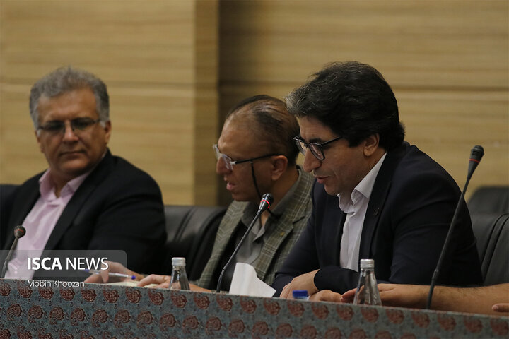 وزیر ارتباطات در نشست با فعالان فاوا یزد