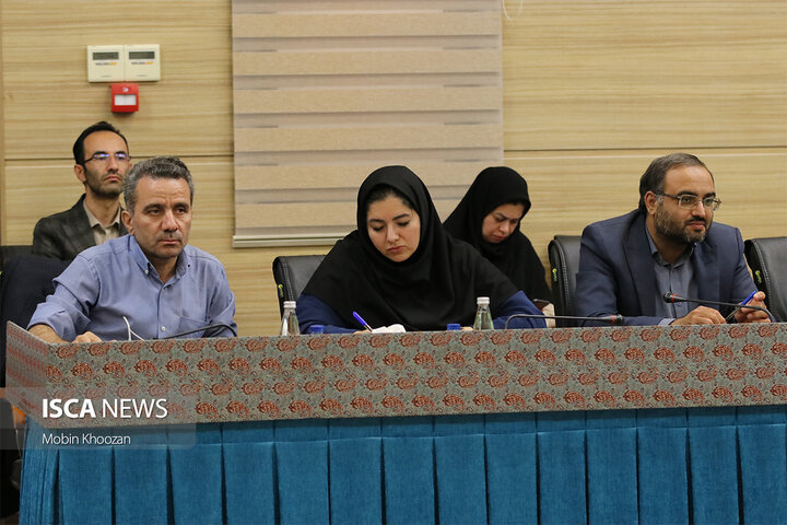 وزیر ارتباطات در نشست با فعالان فاوا یزد