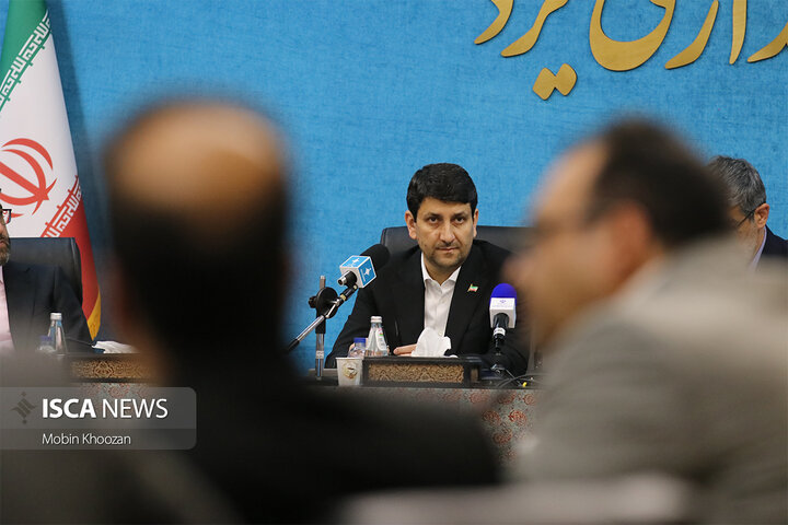 وزیر ارتباطات در نشست با فعالان فاوا یزد