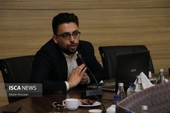 وزیر ارتباطات در نشست با فعالان فاوا یزد