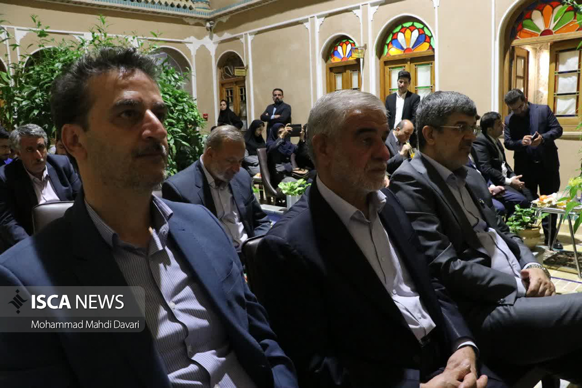 با ۳۰۰۰ پروژه نیمهکاره، چشم امید استان به بخش خصوصی است