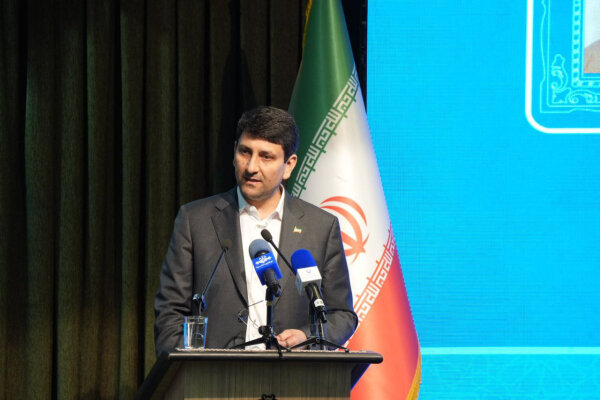 تاکید وزیر ارتباطات بر توسعه اقتصاد دیجیتال در کشور