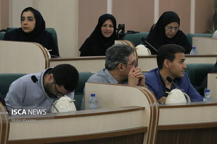 نشست وزیر بهداشت با مسئولان حوزه درمان یزد