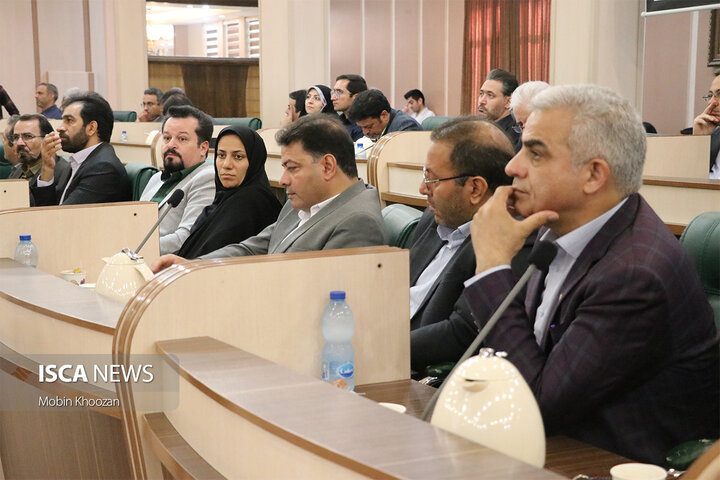 نشست وزیر بهداشت با مسئولان حوزه درمان یزد