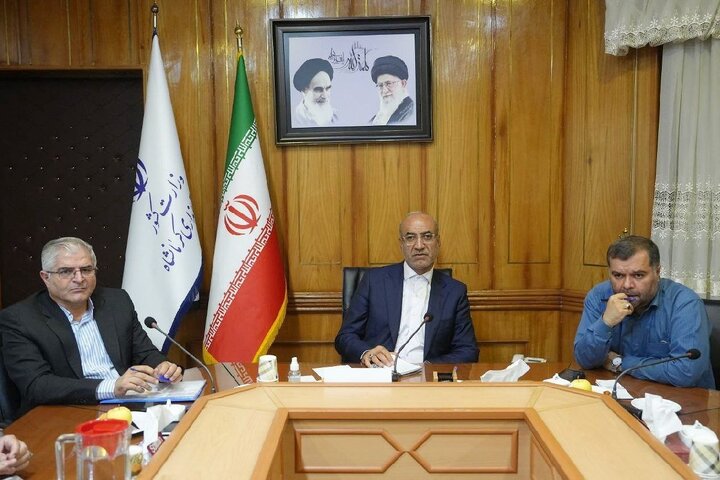 نظارت بر بازار و کنترل قیمت‌ها تشدید شود