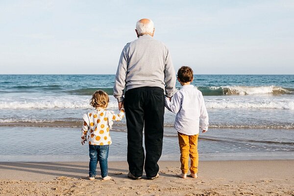 تاثیر سفرهای خانوادگی در پیوند نسل‌ها